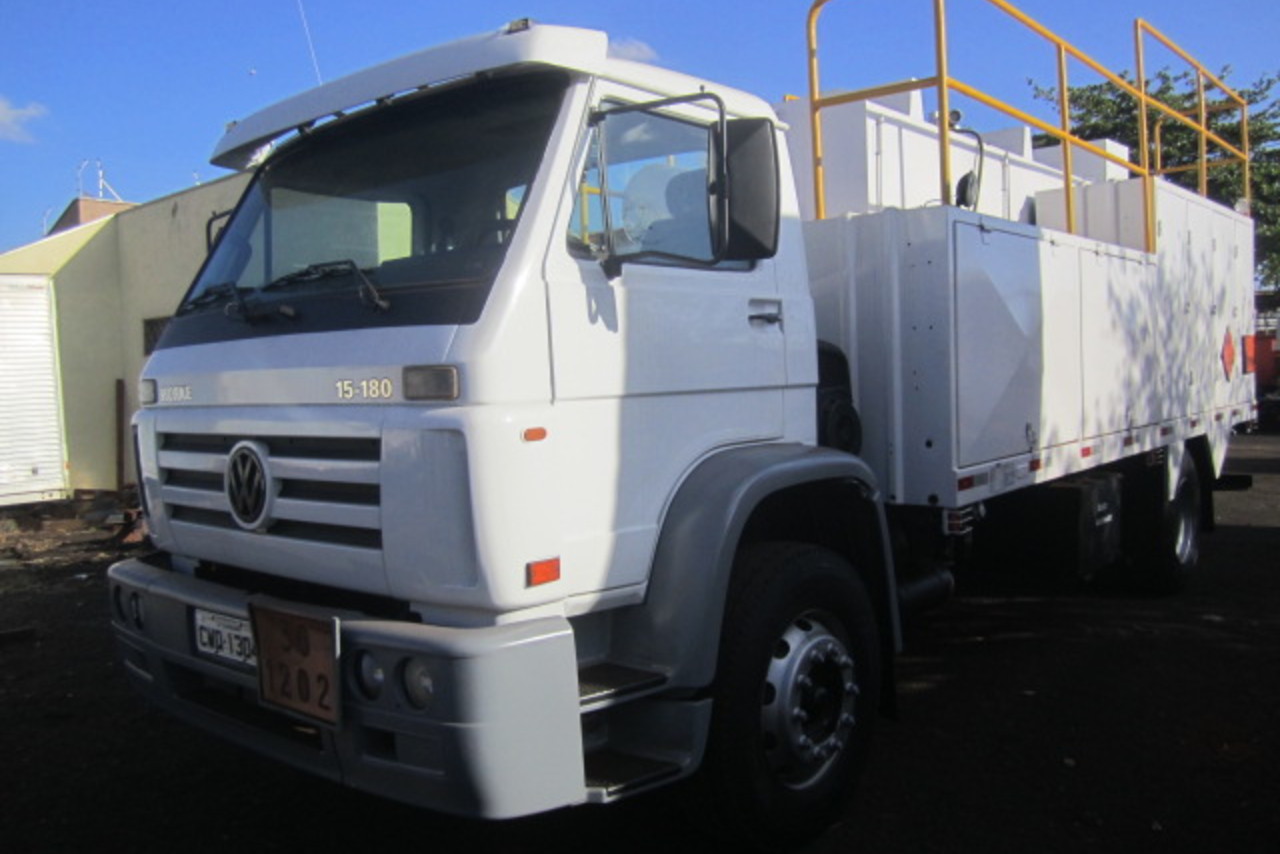 Volkswagen 15-180 E Constellation - 08/08 3