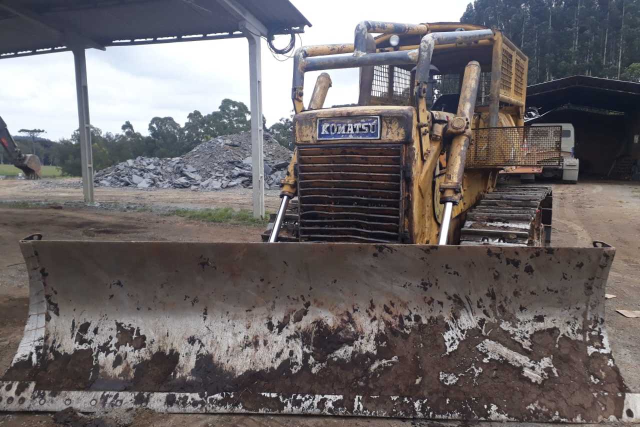Komatsu D65 - 82/82 3