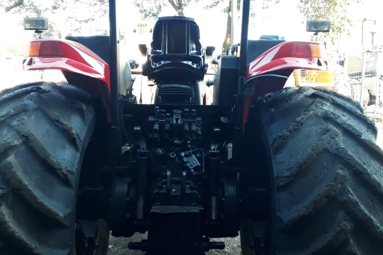 Case MX 165 - 08 4