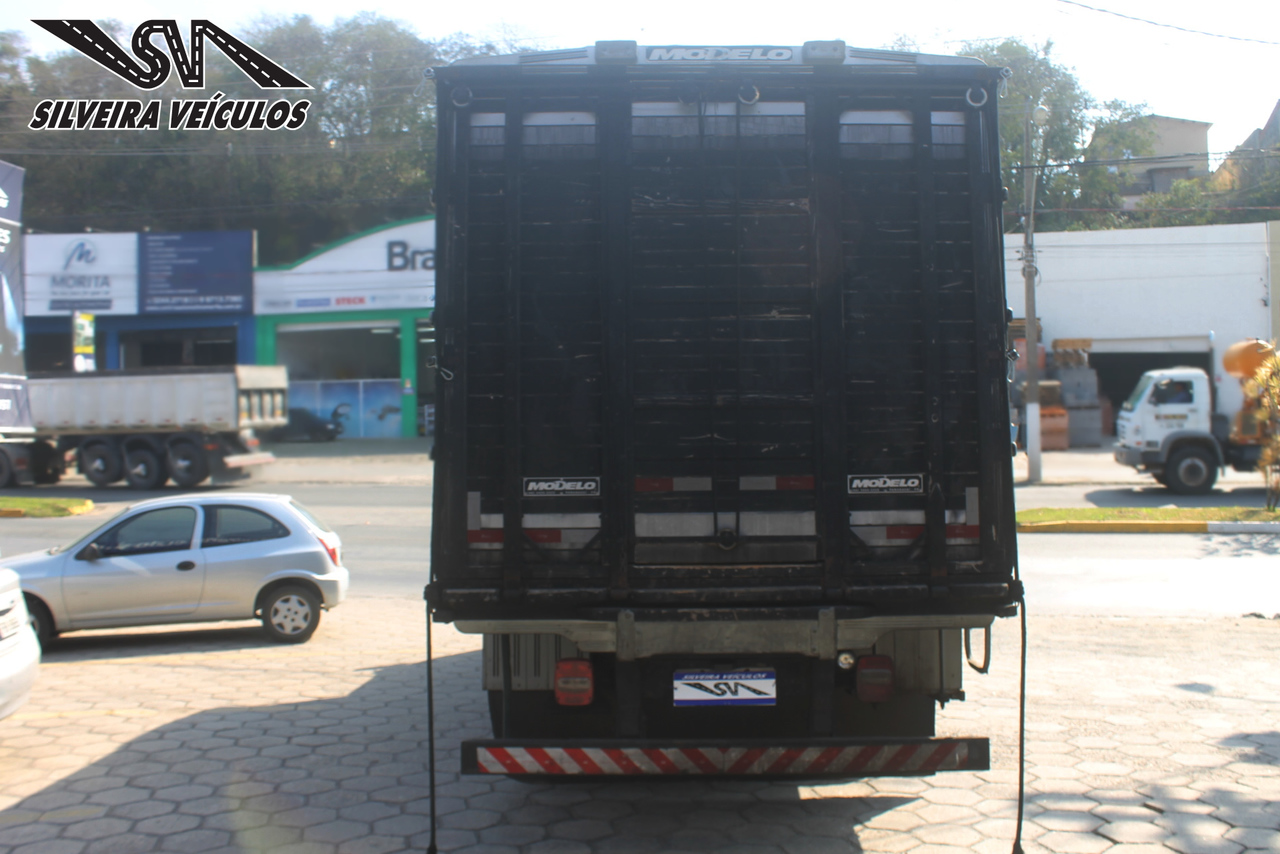 Volkswagen 8 150 - 03/04 5