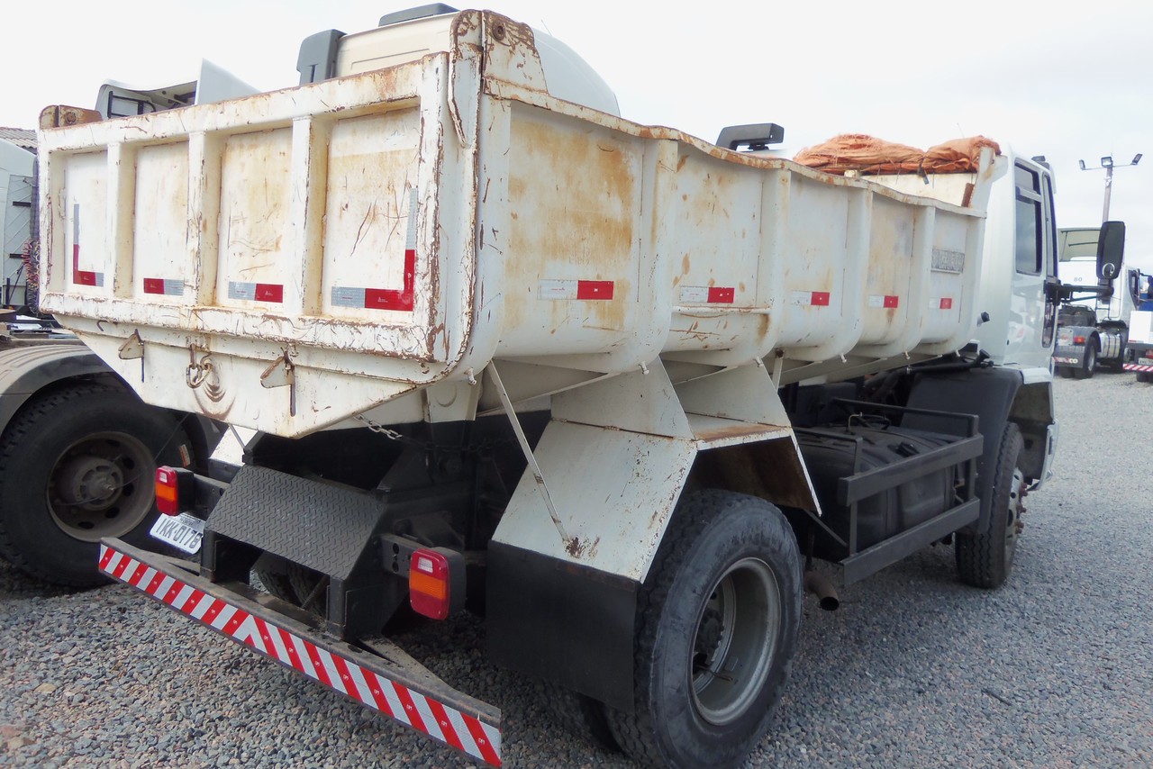 Ford Cargo1217 - 01/01 11