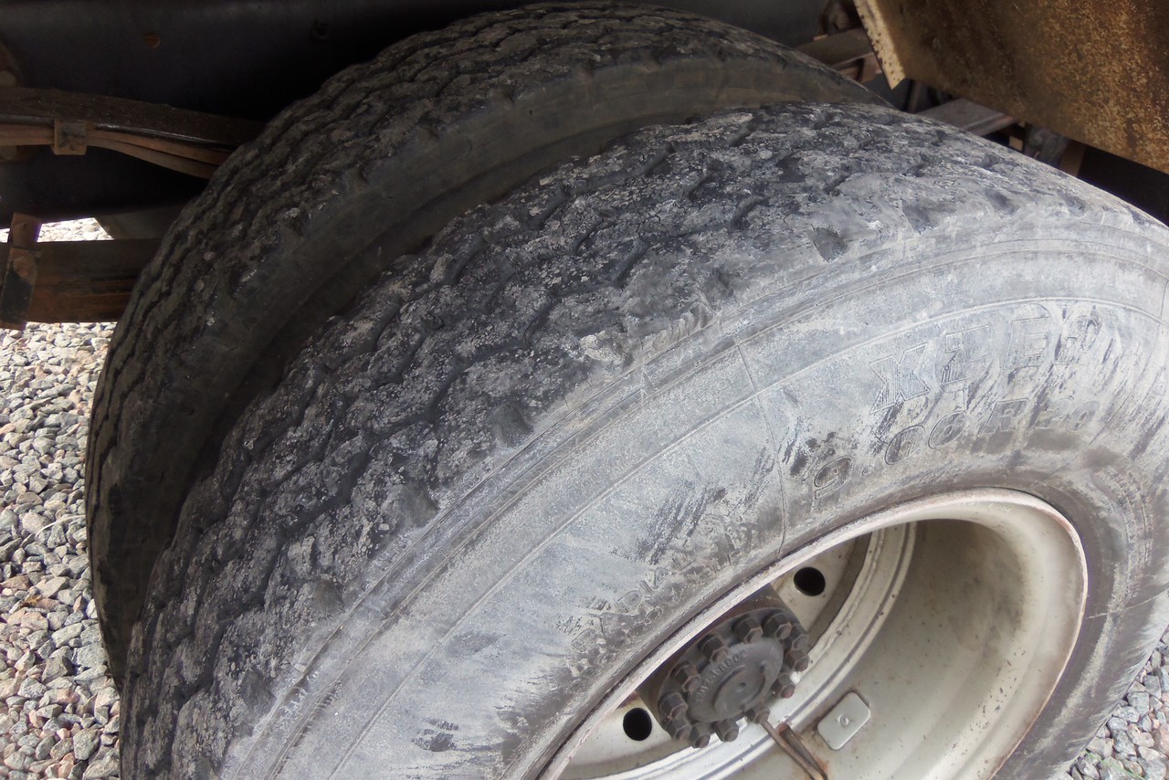 Ford Cargo1217 - 01/01 12