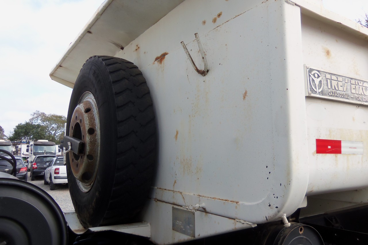 Ford Cargo1217 - 01/01 16