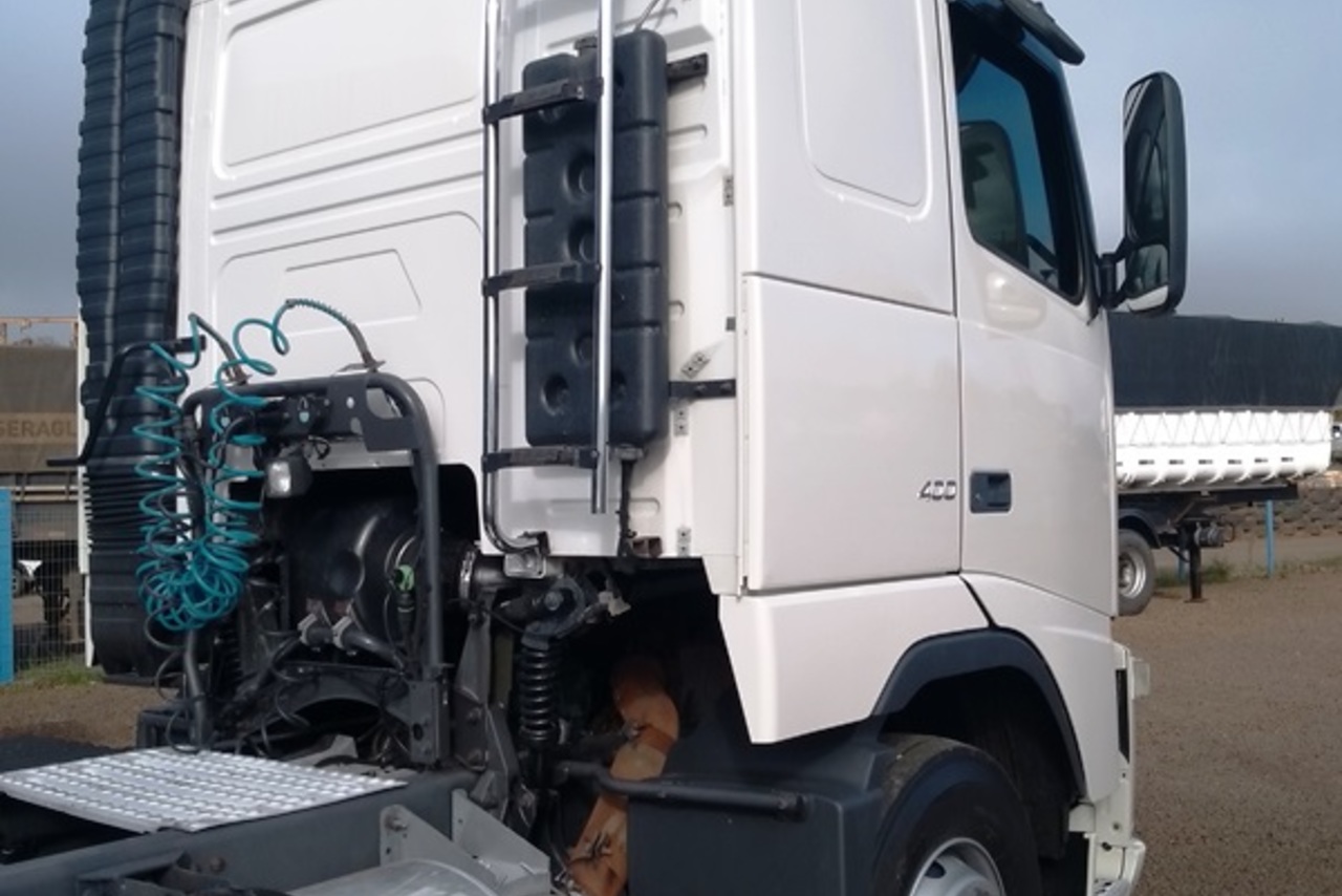 Volvo FH 400 - 09/09 4