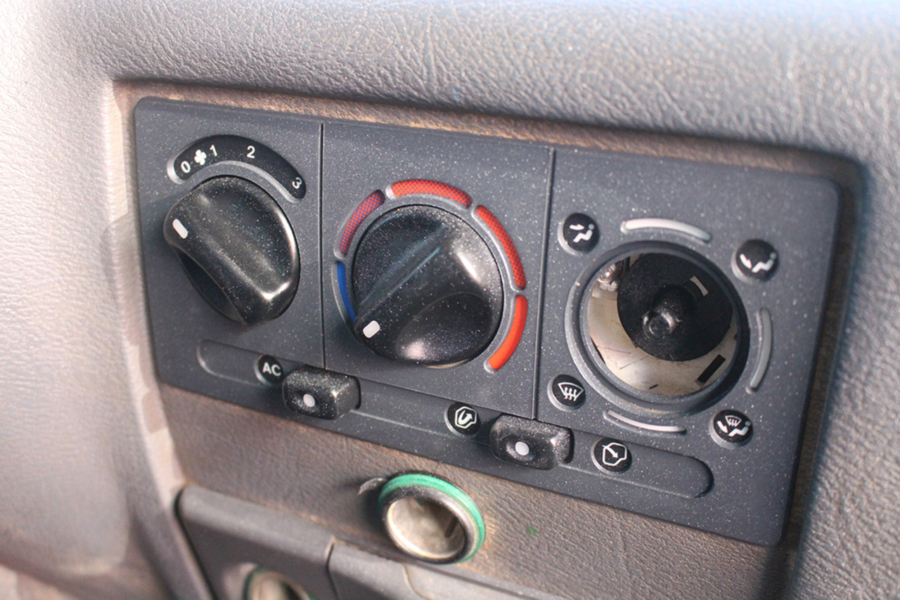 Mercedes Benz MB 1718 - 11/11 2