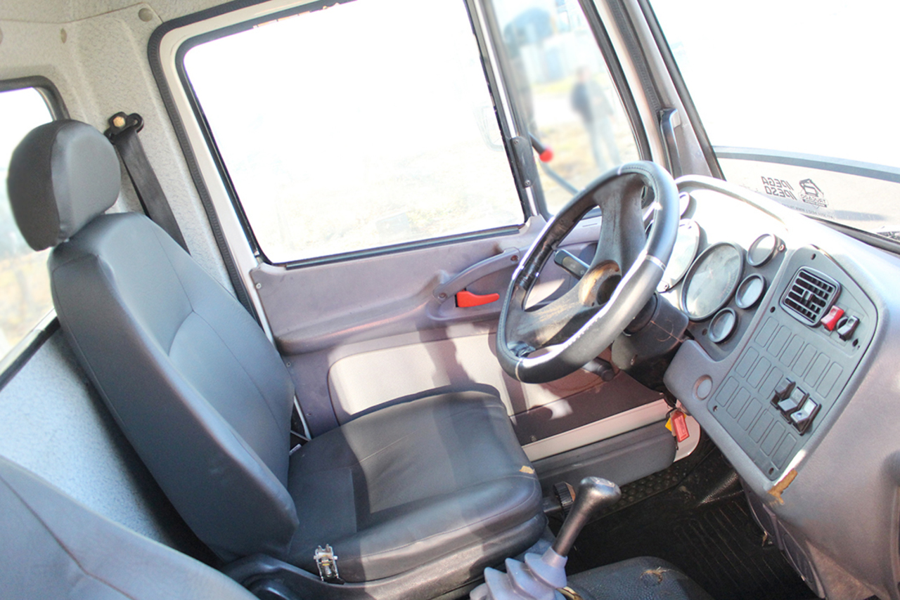 Mercedes Benz MB 1718 - 11/11 3