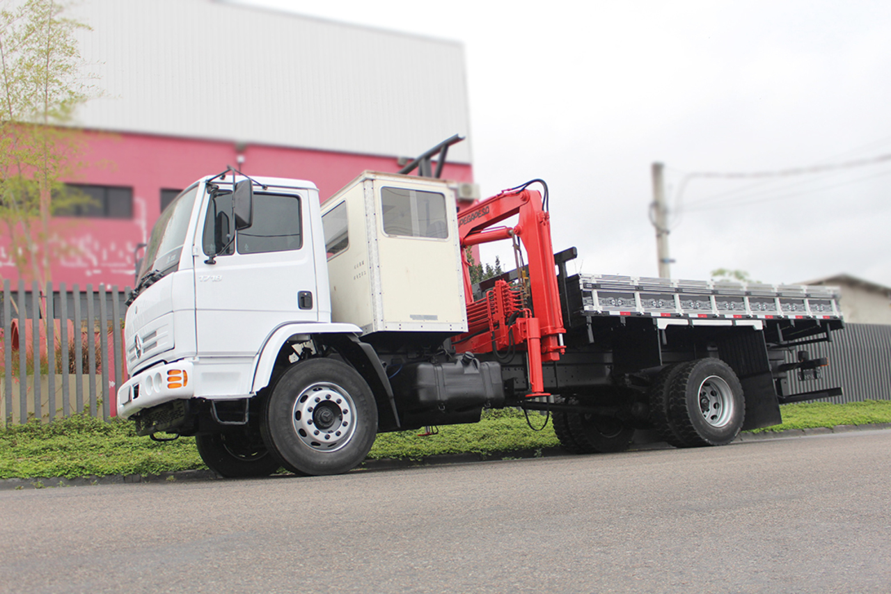 Mercedes Benz MB 1718 - 11/11 4