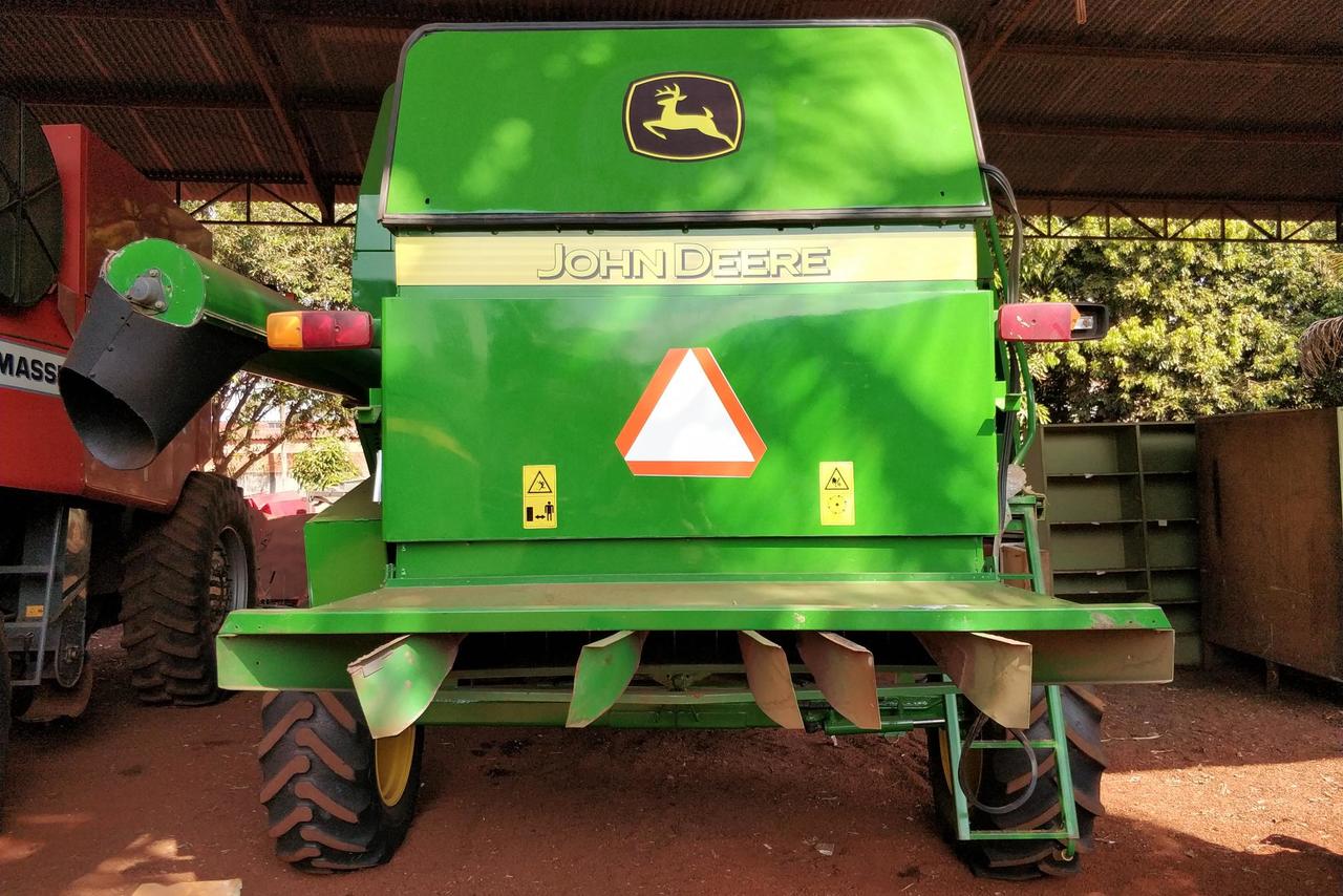 John Deere 1550 -  2