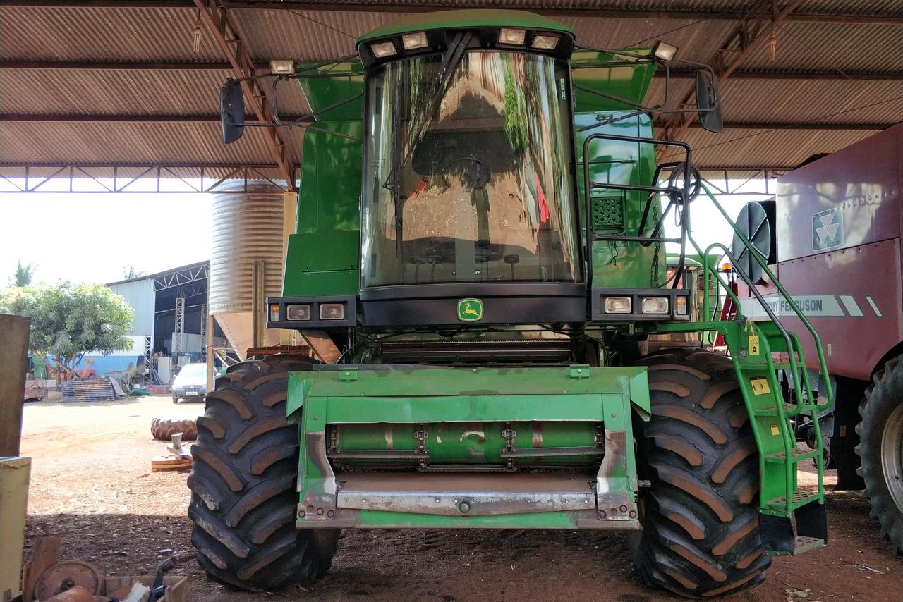 John Deere 1550 -  4