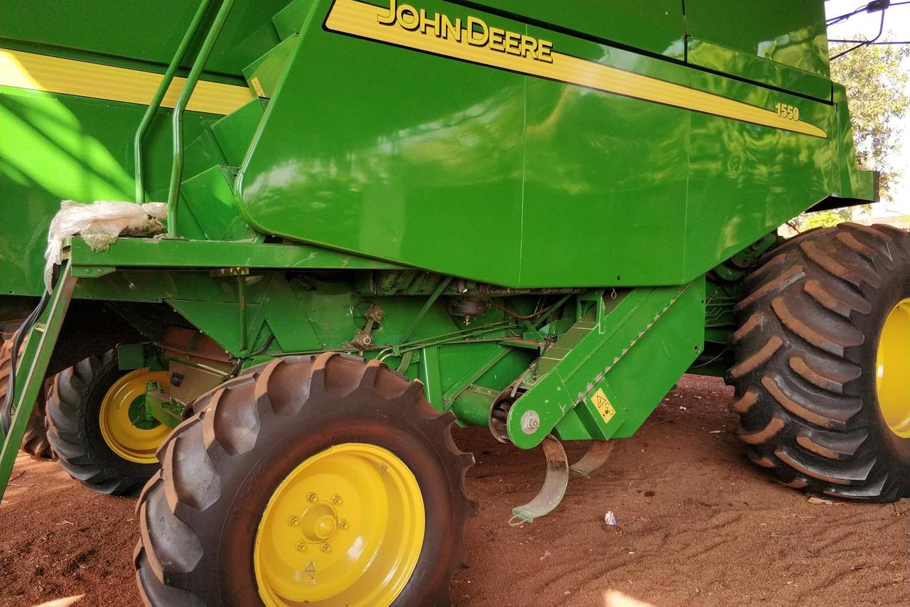 John Deere 1550 -  7