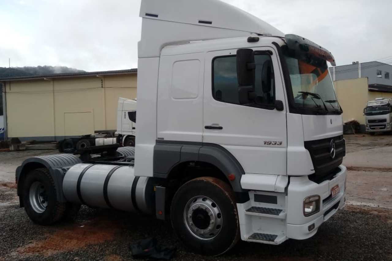 Mercedes Benz Axor 1933 - 09 10