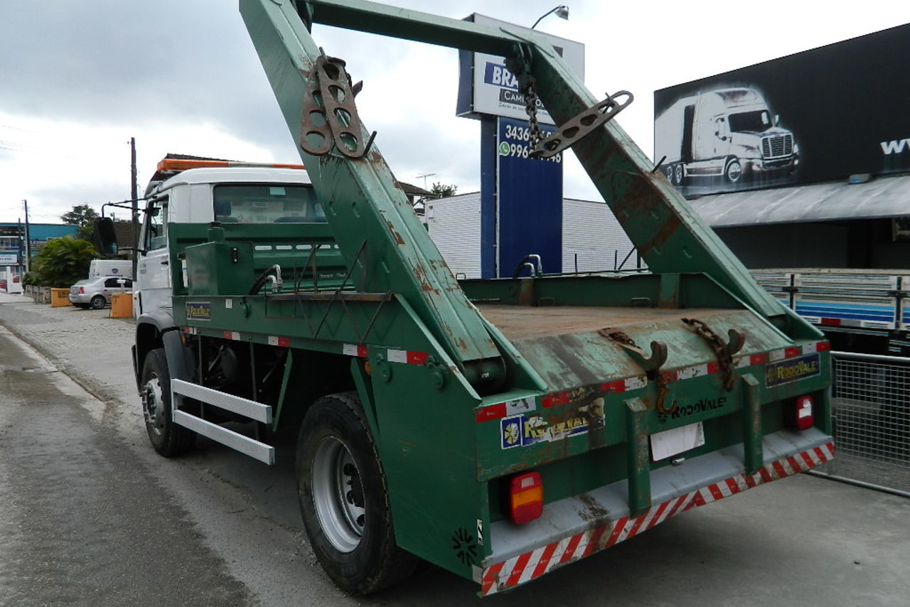 Volkswagen 17 250 - 09/09 4