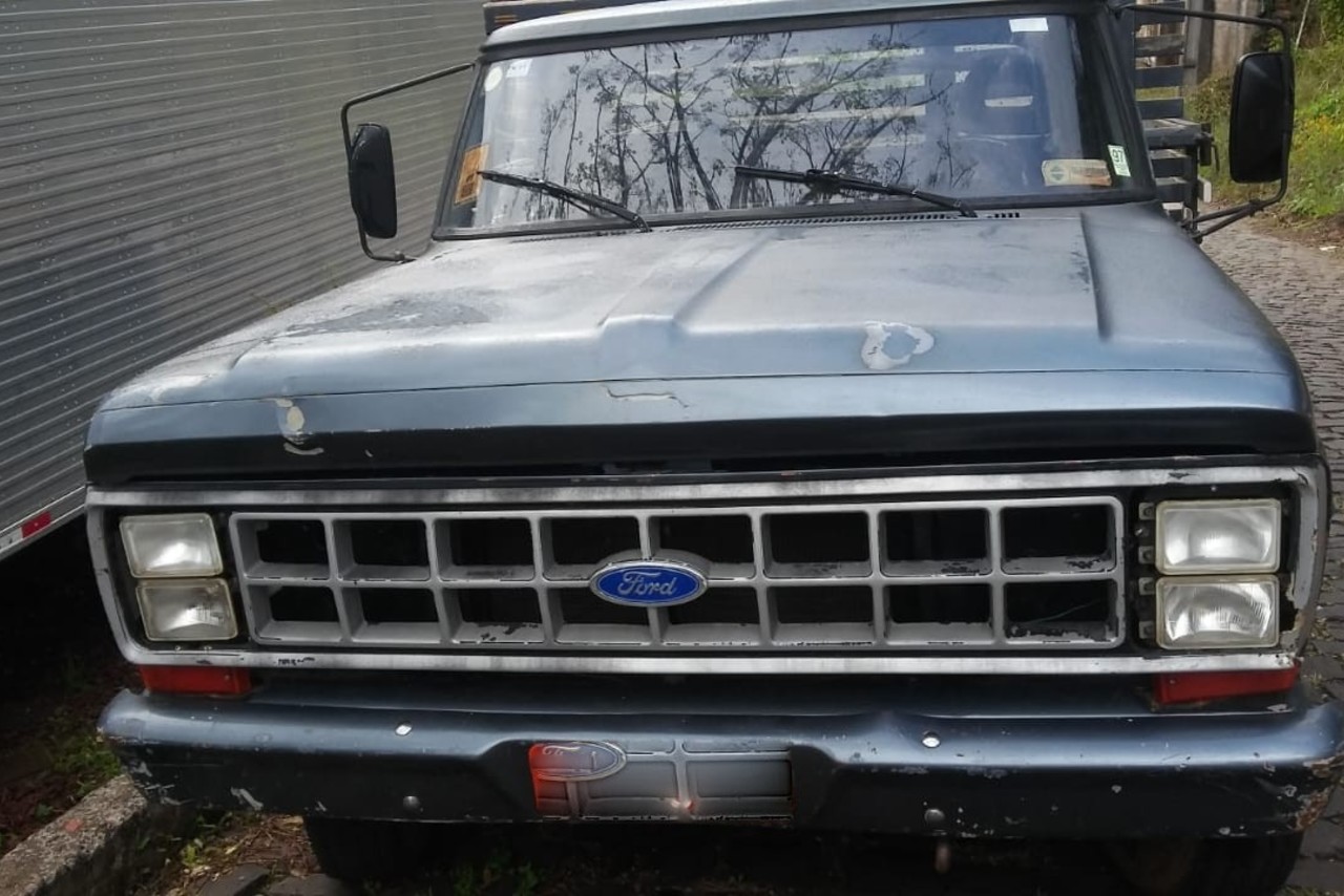 Ford F4000 - 80/80 3