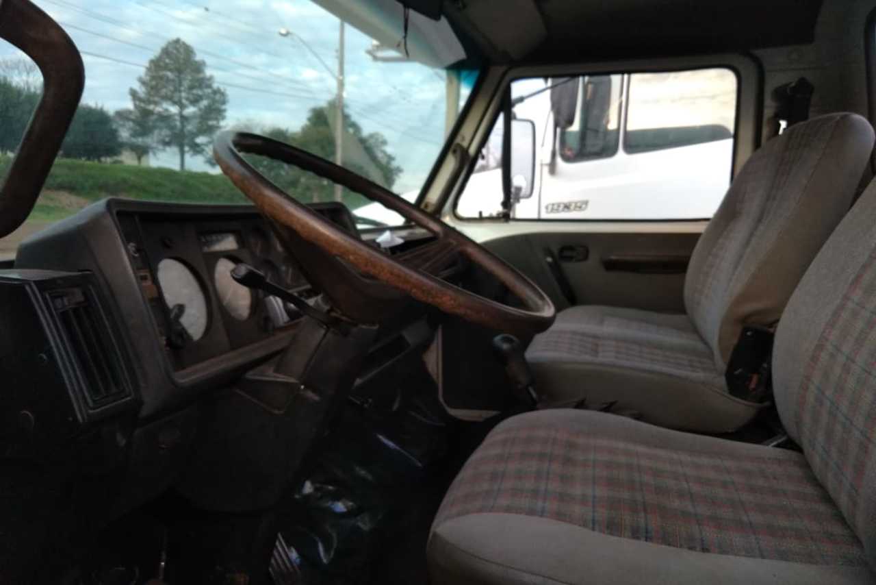 Volkswagen 8 100 - 97/97 2