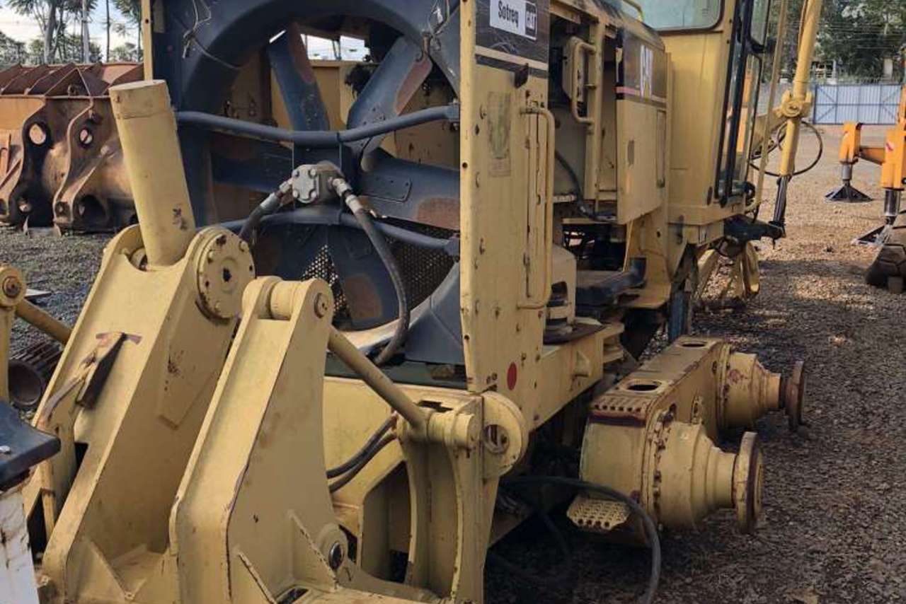 Caterpillar 140H - 04/04 12