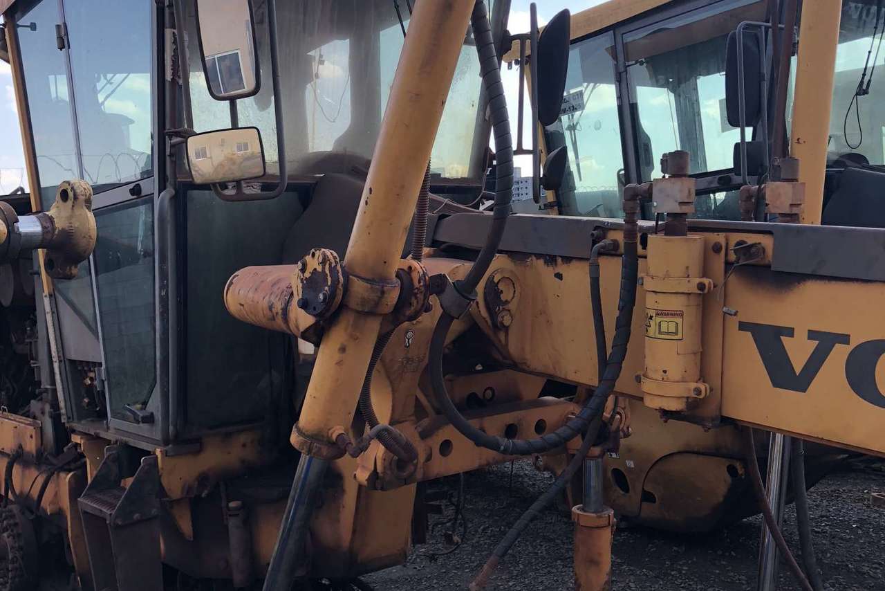 Volvo G990 - 04/04 5