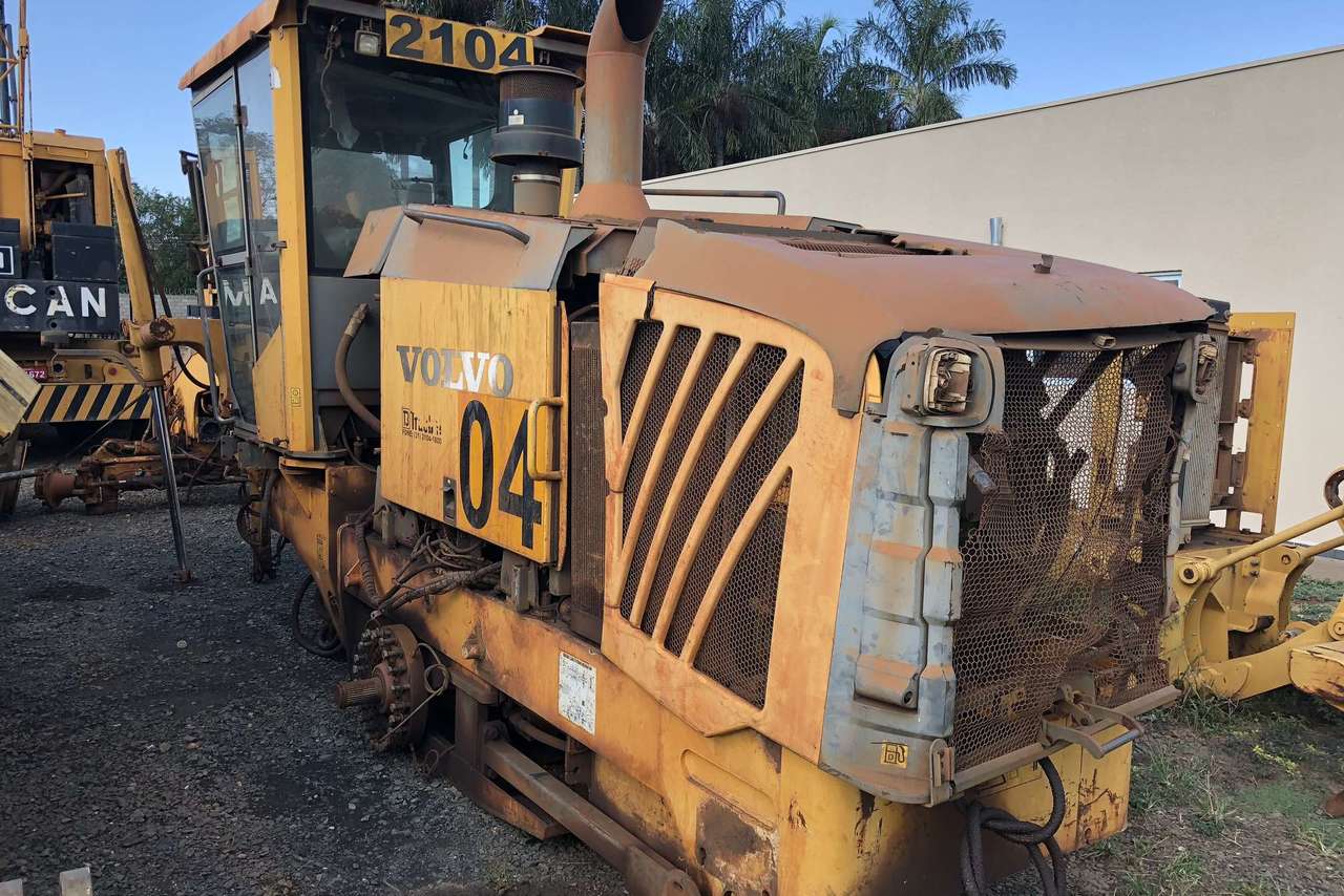 Volvo G990 - 04/04 8