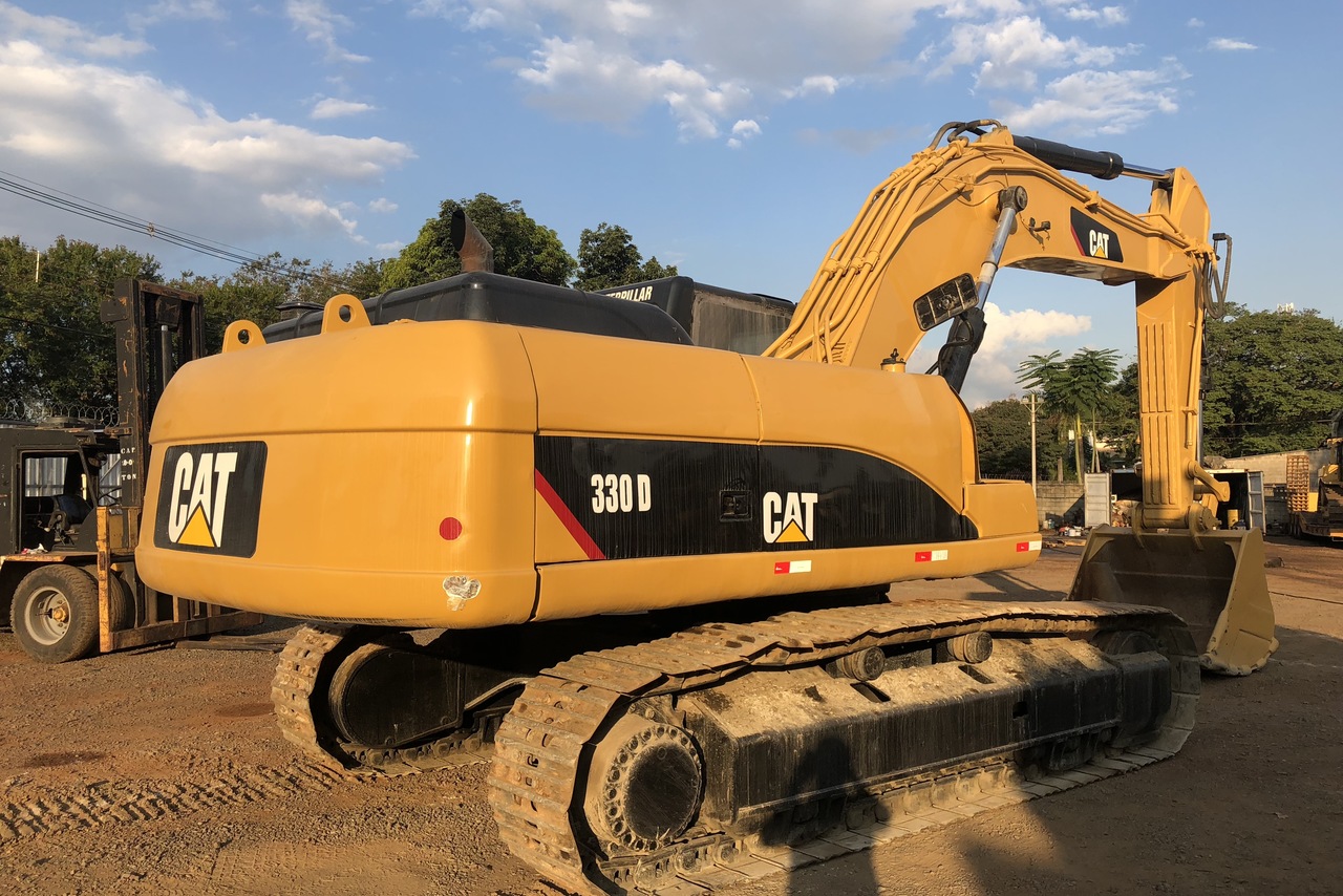 Caterpillar  330 - 04/04 19