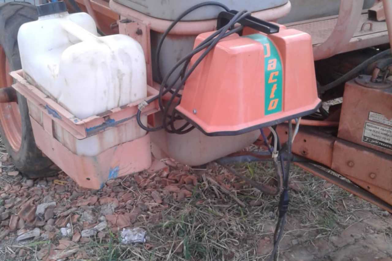 Jacto 2000L - 04/04 2