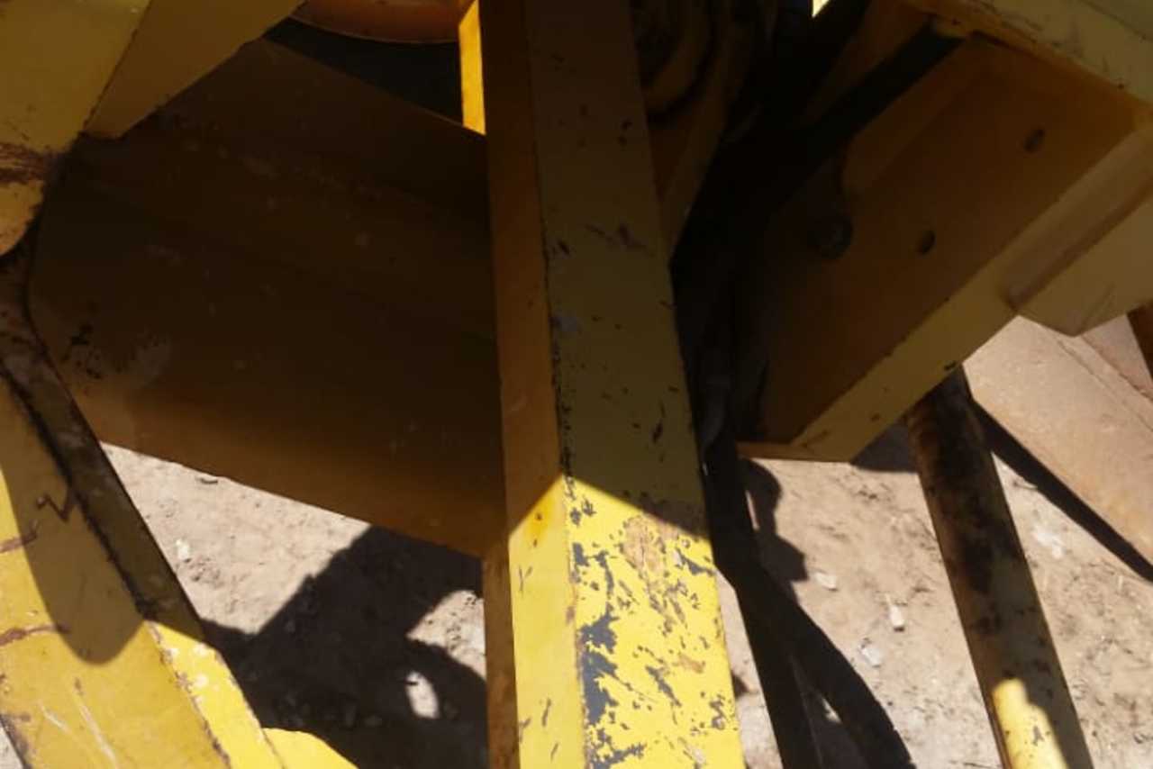 New Holland RG 170B - 06/06 3