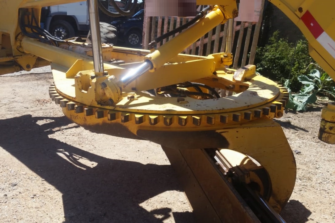 New Holland RG 170B - 06/06 14