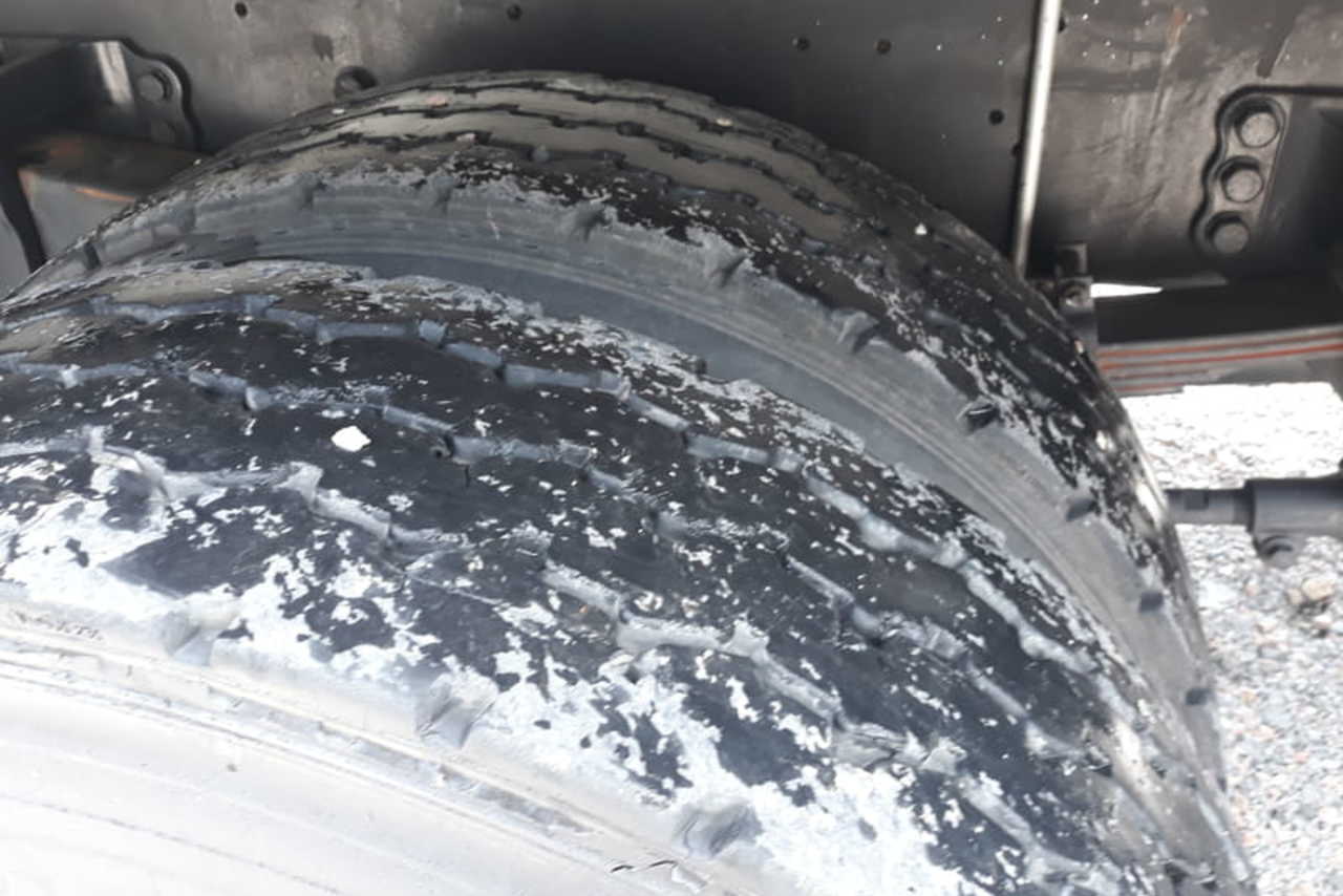 Volkswagen 24-280 E Constellation 6x2 - 12/13 9