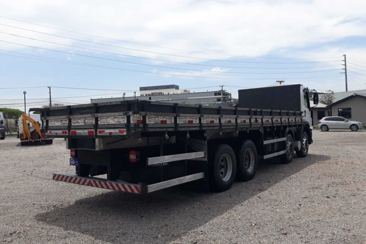 Volkswagen 24-280 E Constellation 6x2 - 12/13 10