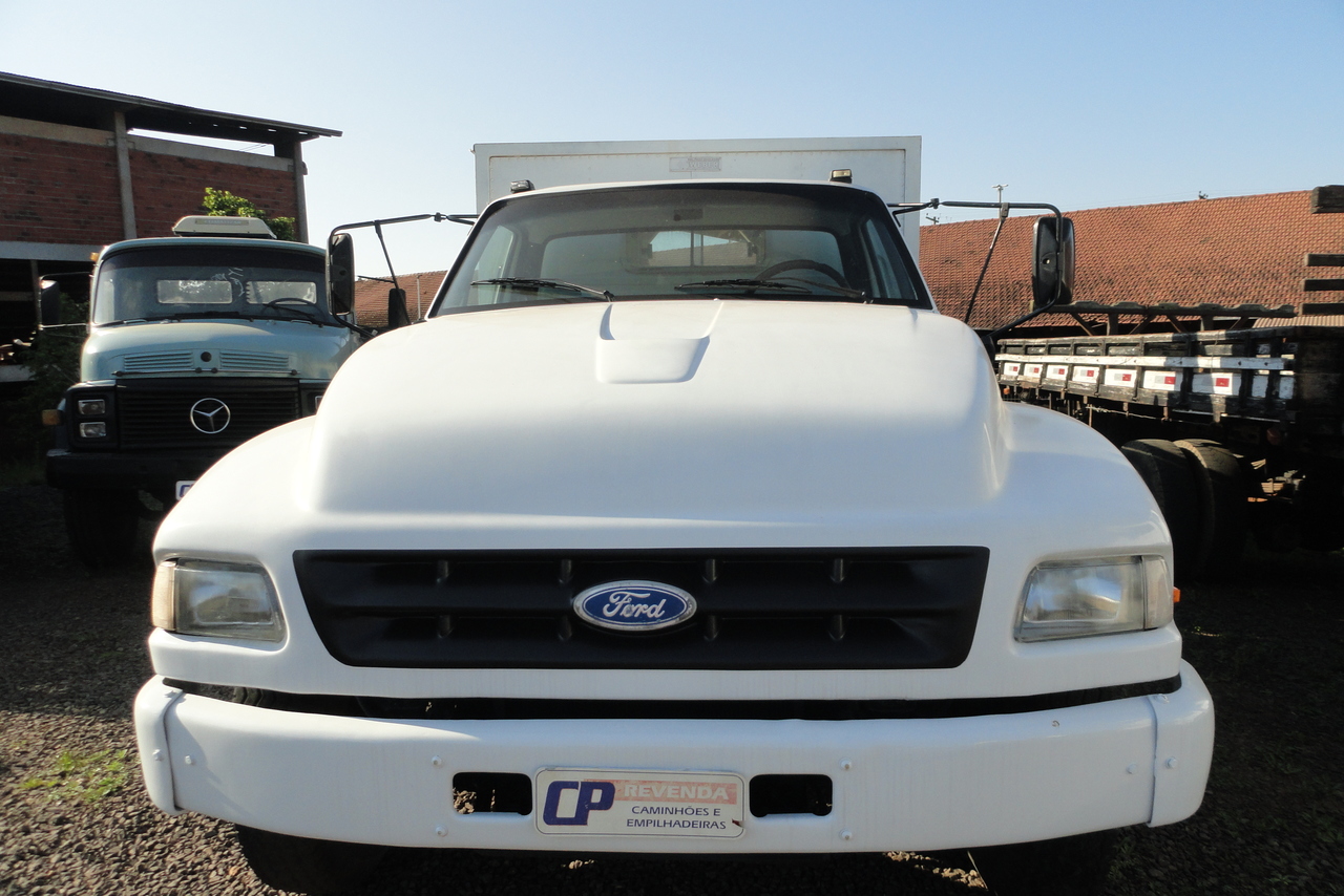 Ford F12000 - 97/97 2