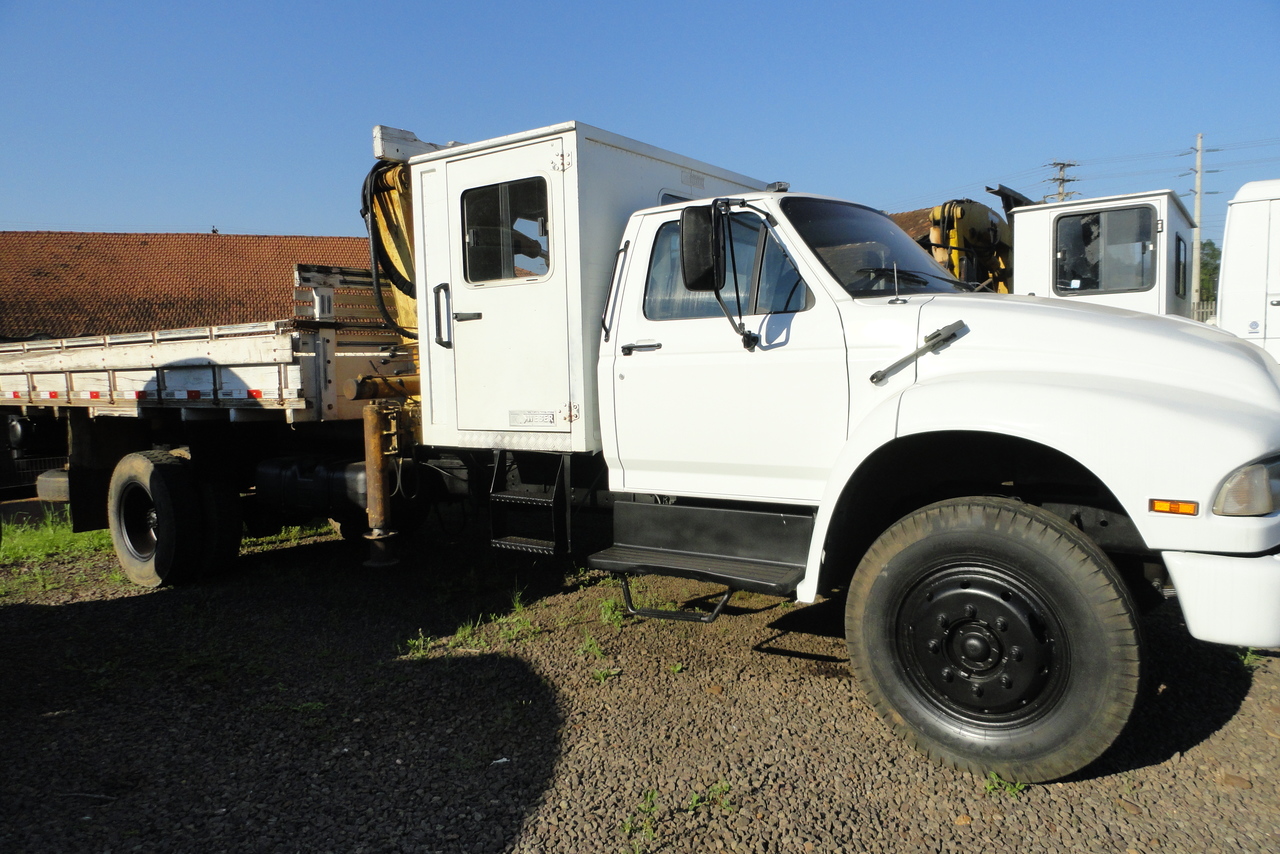 Ford F12000 - 97/97 3