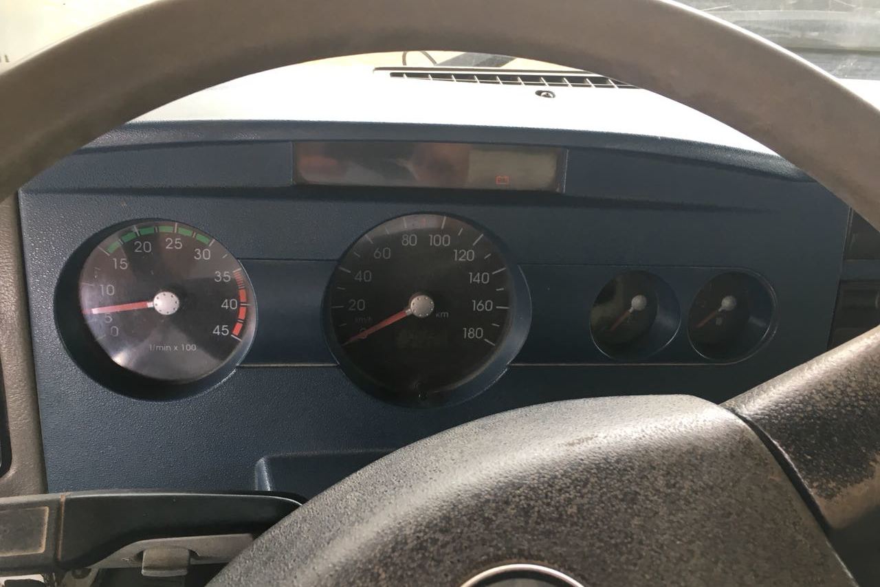 Volkswagen 8 150 - 06/07 4