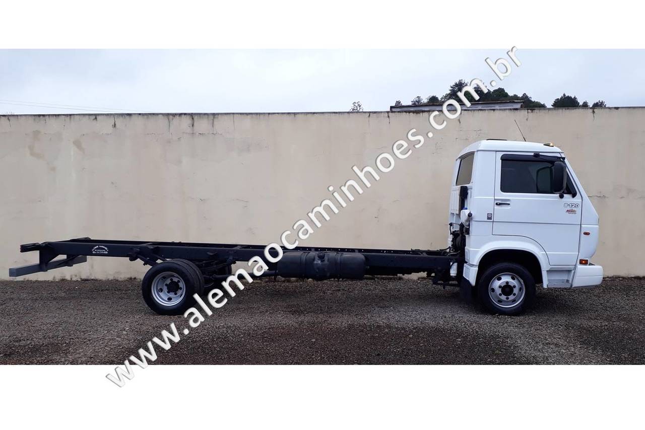 Volkswagen 8 120 - 00/01 2