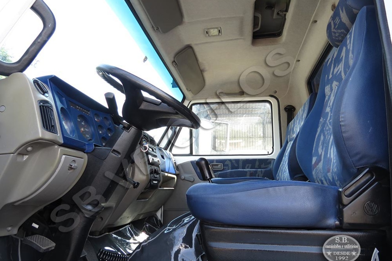 Volkswagen 8 150 - 03/04 2