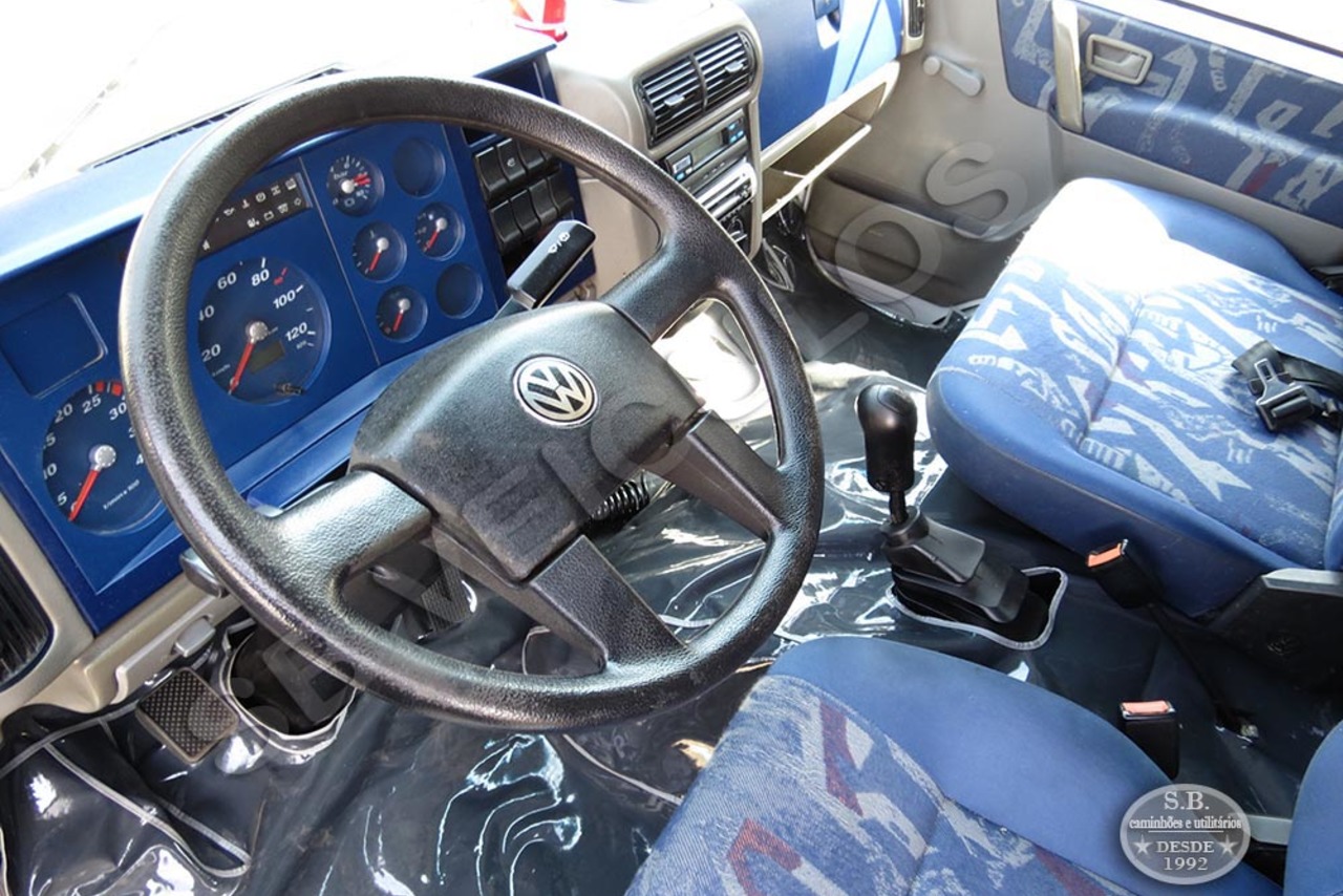 Volkswagen 8 150 - 03/04 6