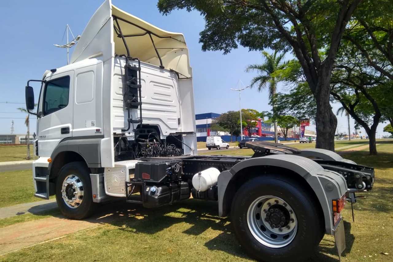 Mercedes Benz Axor 1933 - 13/13 6