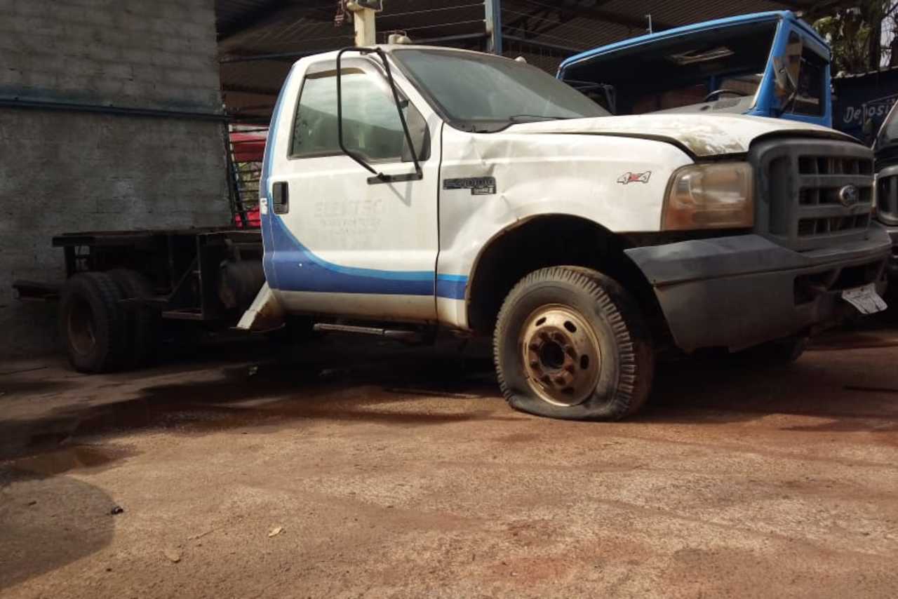 Ford F4000 - 09/10 3