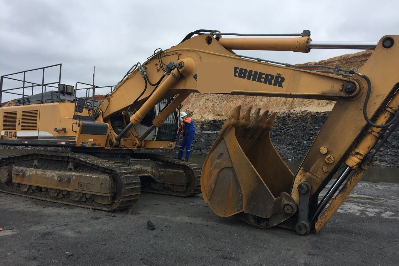 Liebherr 964 - 12/12 4