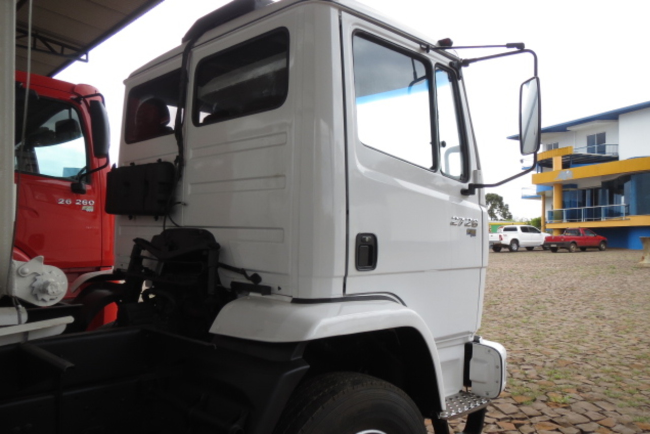 Mercedes Benz Atego 2726 - 09/09 4