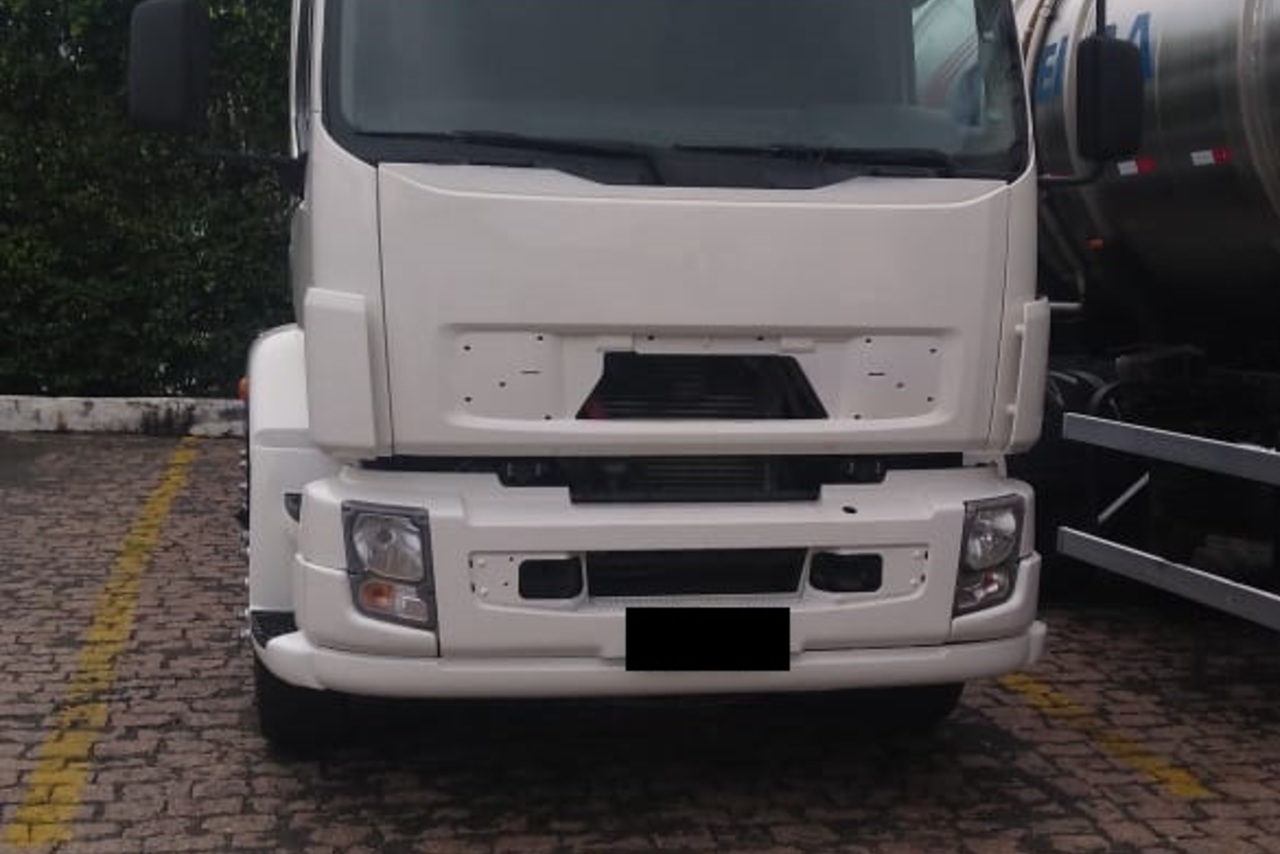 Volvo VM 270 - 12/12 6