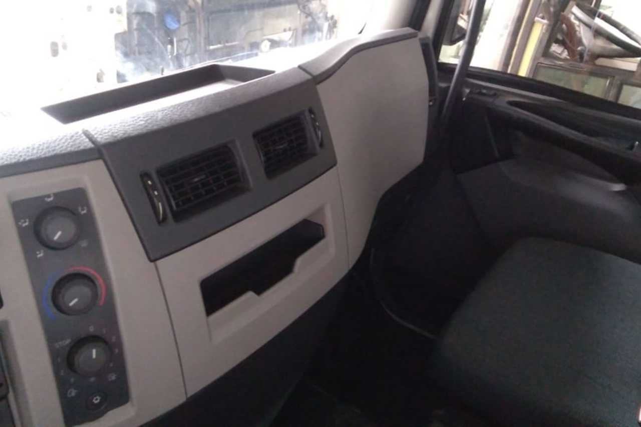 Volvo VM 270 - 12/12 16