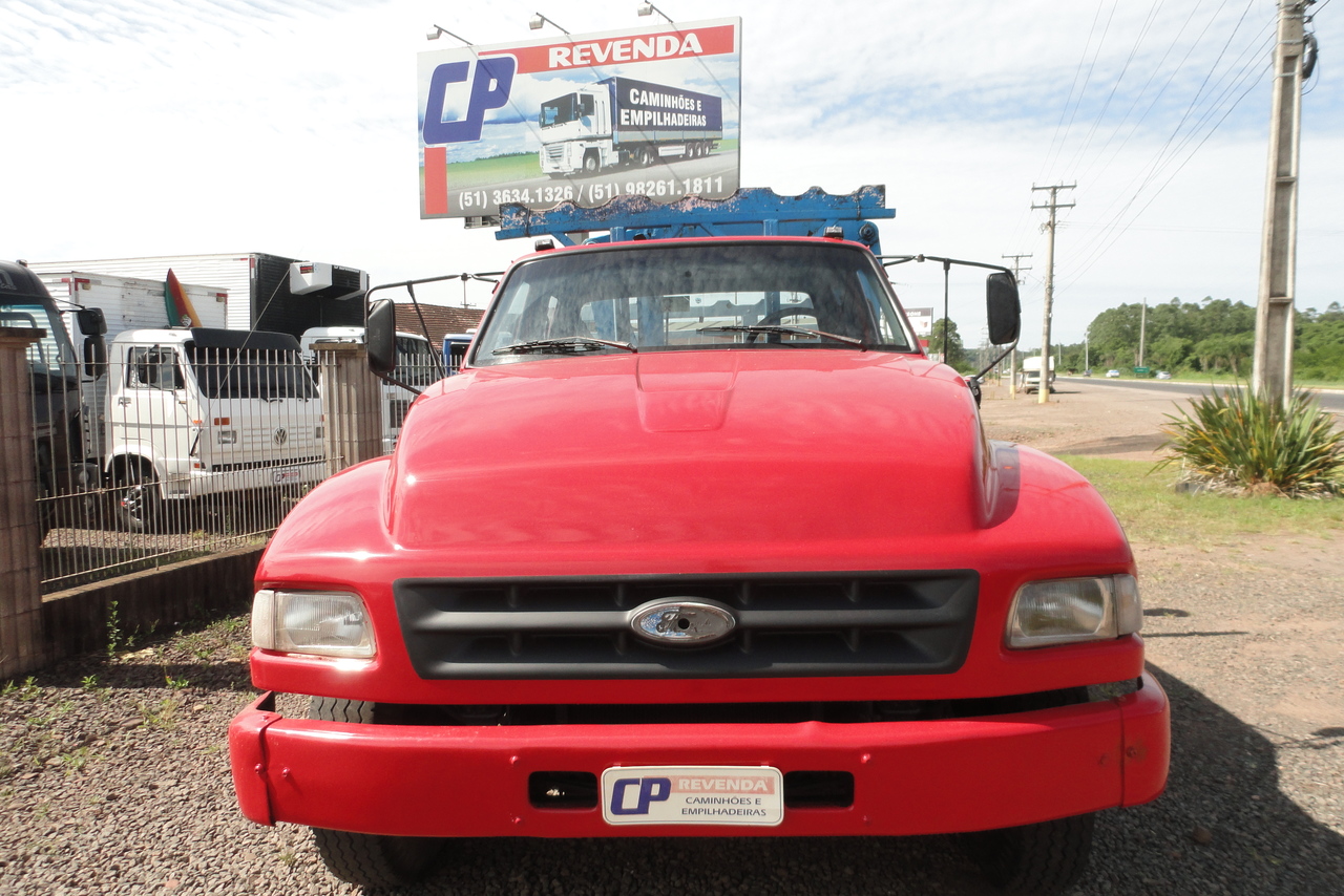 Ford F12000 - 96/96 2
