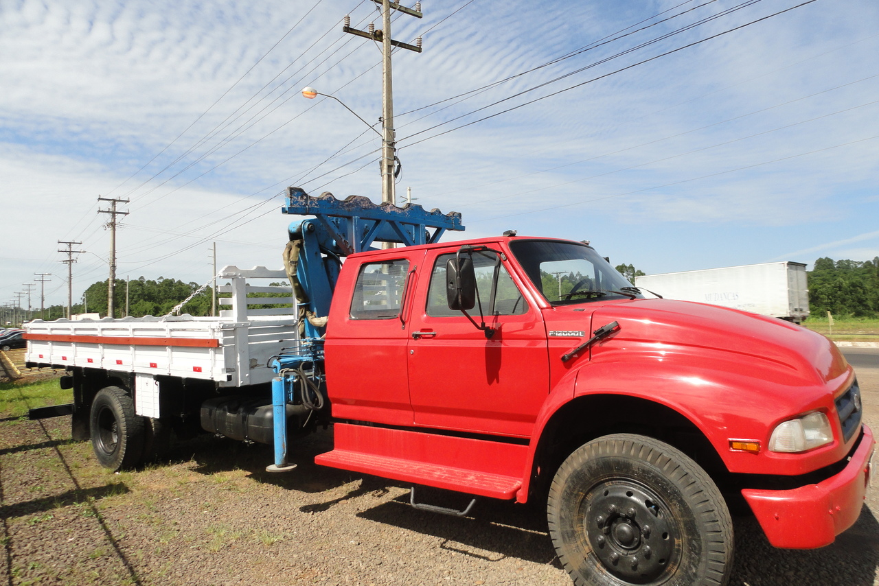 Ford F12000 - 96/96 3