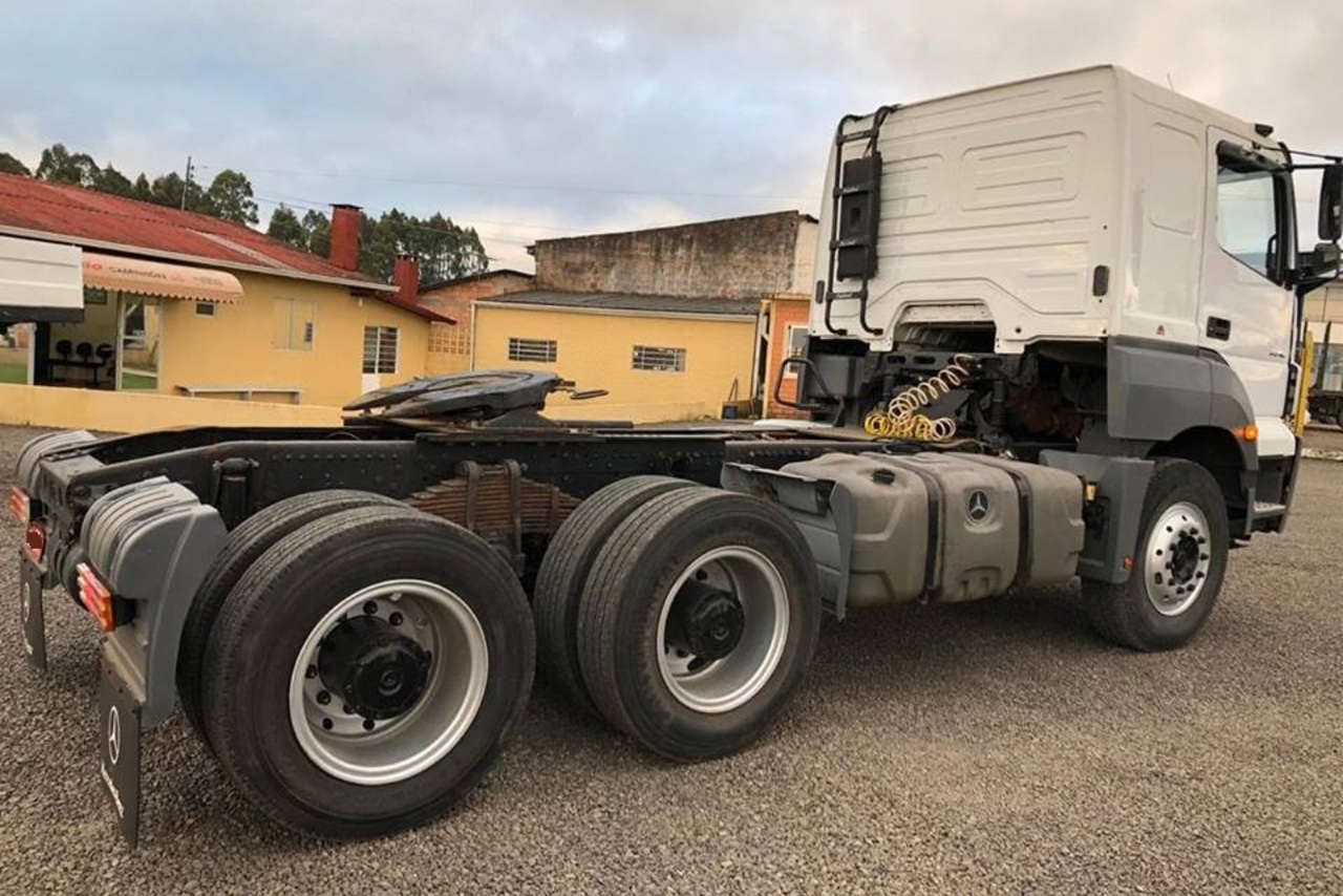 Mercedes Benz Axor 3340 - 07/08 4