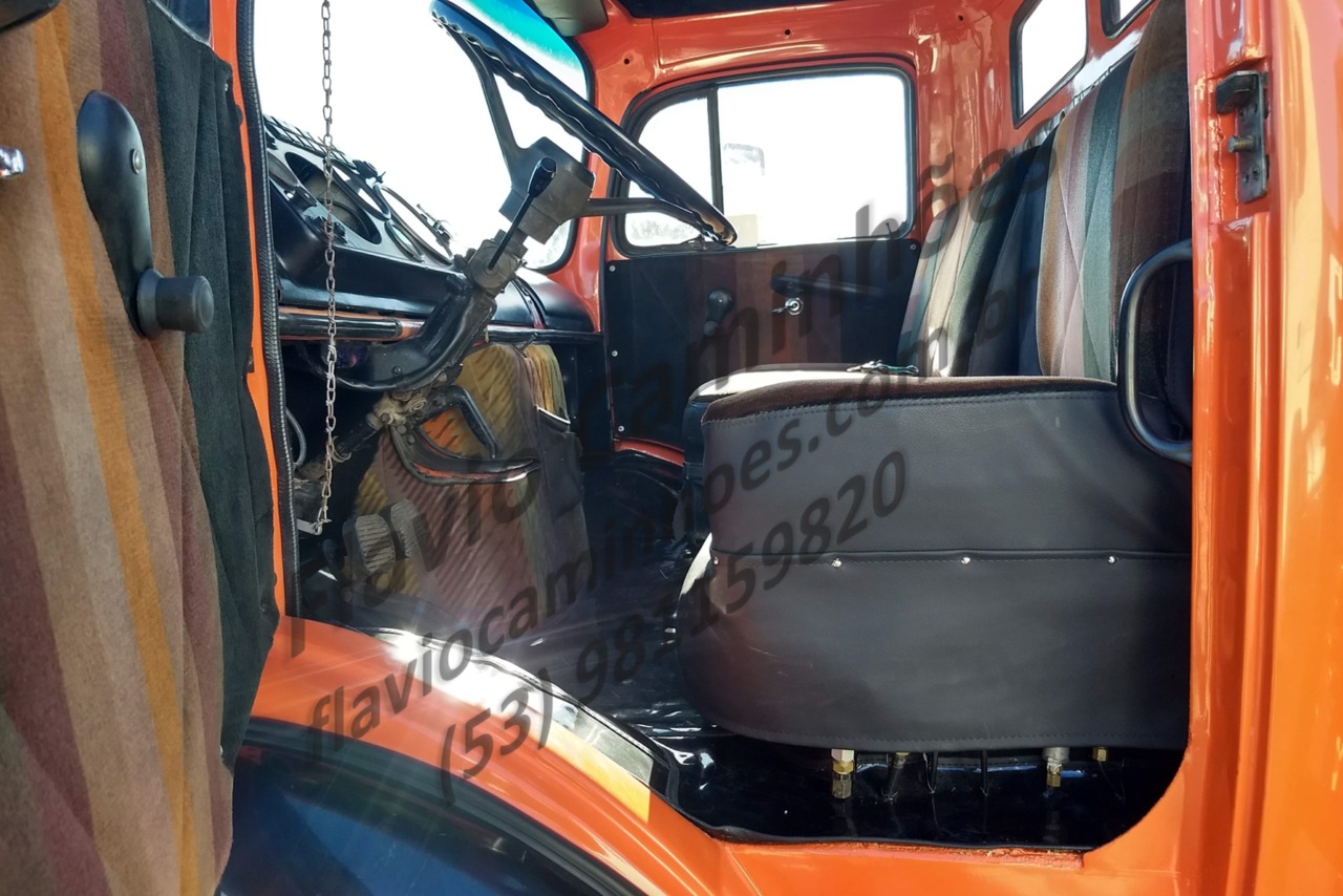Mercedes Benz MB 1516 - 73/73 8