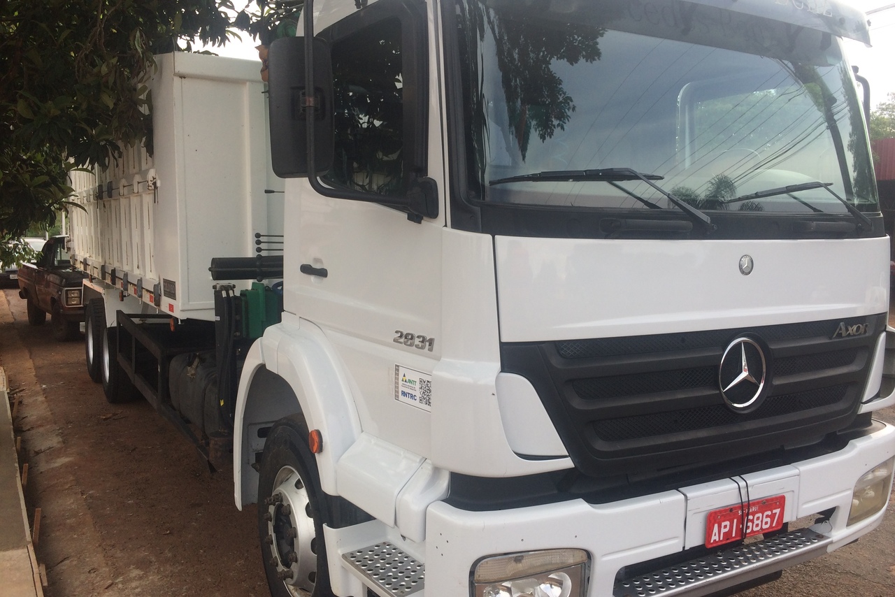 Mercedes Benz Axor 2831 - 08/08 2