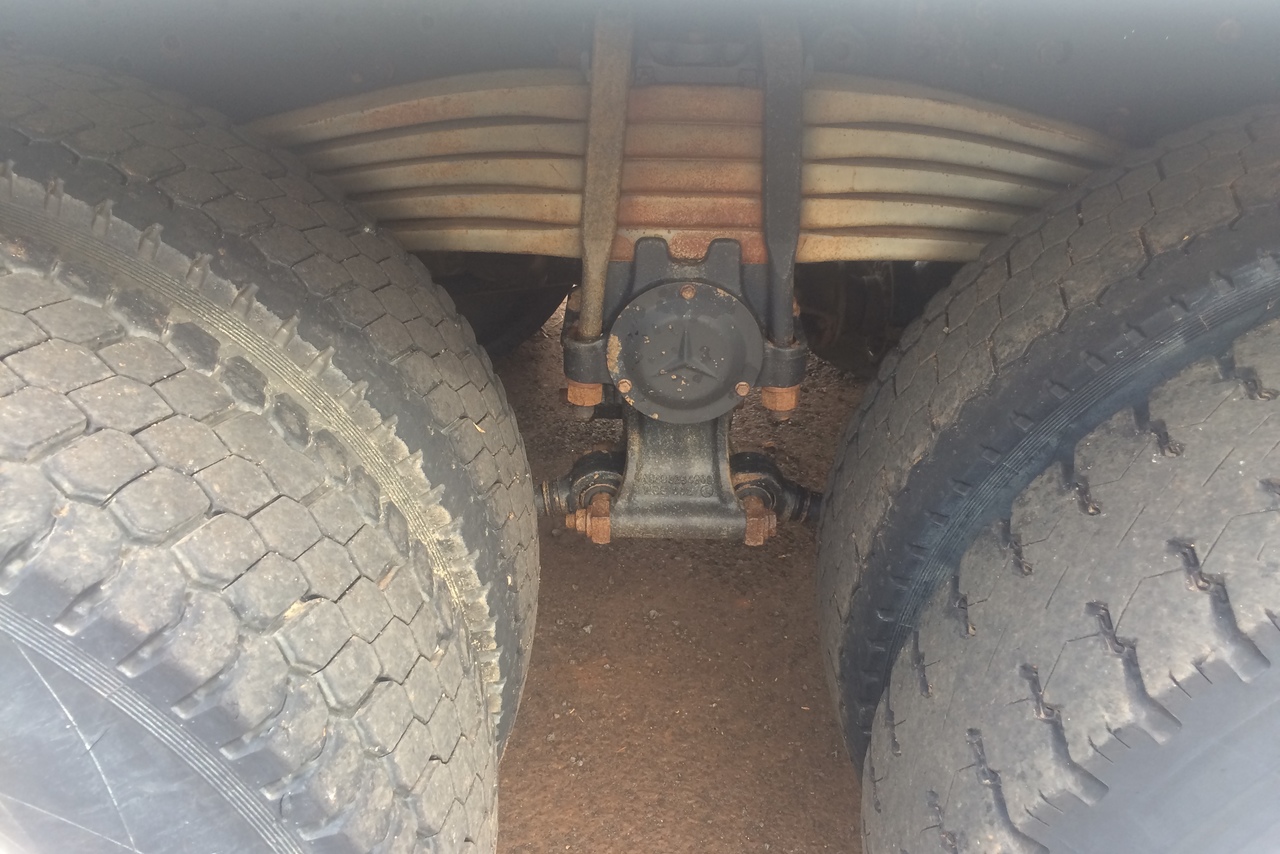 Mercedes Benz Axor 2831 - 08/08 5