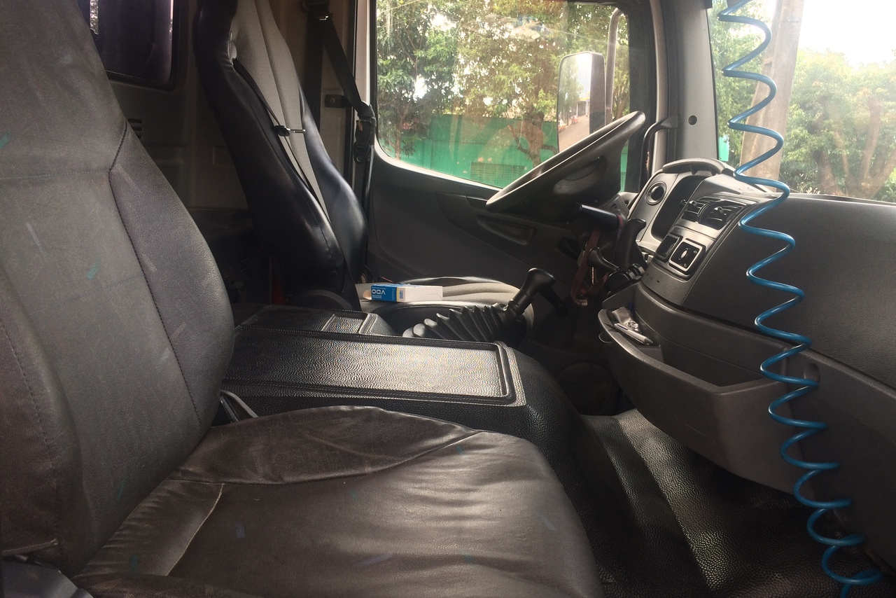 Mercedes Benz Axor 2831 - 08/08 15