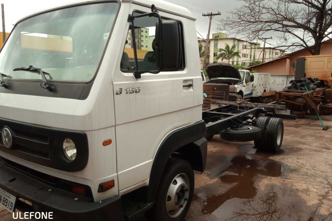 Volkswagen 8 150 - 08/09 6