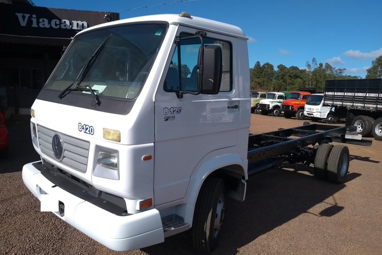 Volkswagen 8 120 - 06/06 4