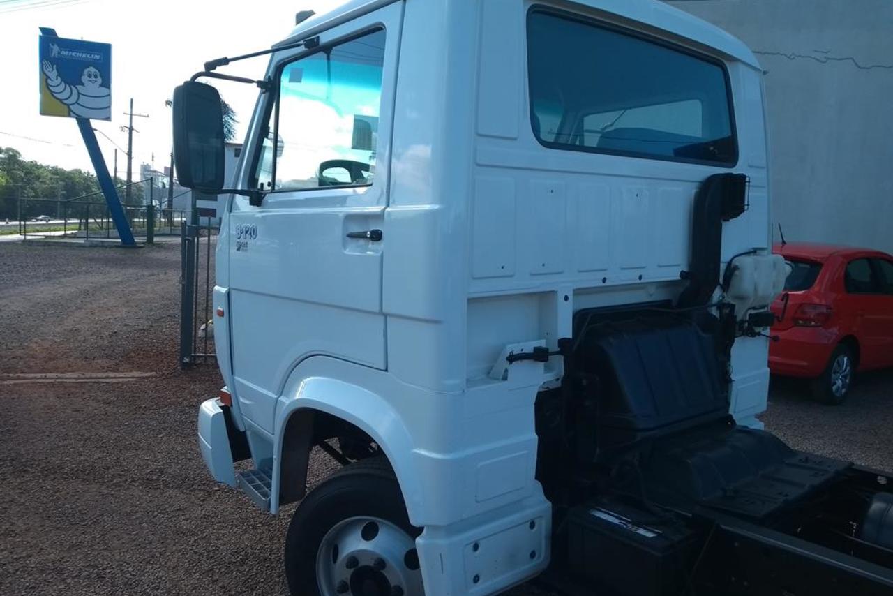 Volkswagen 8 120 - 06/06 5
