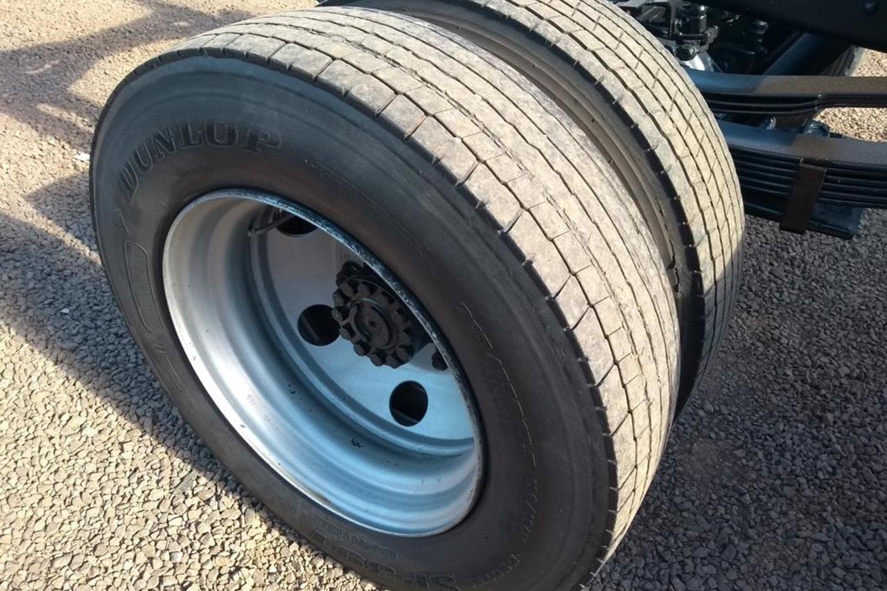 Volkswagen 8 120 - 06/06 10